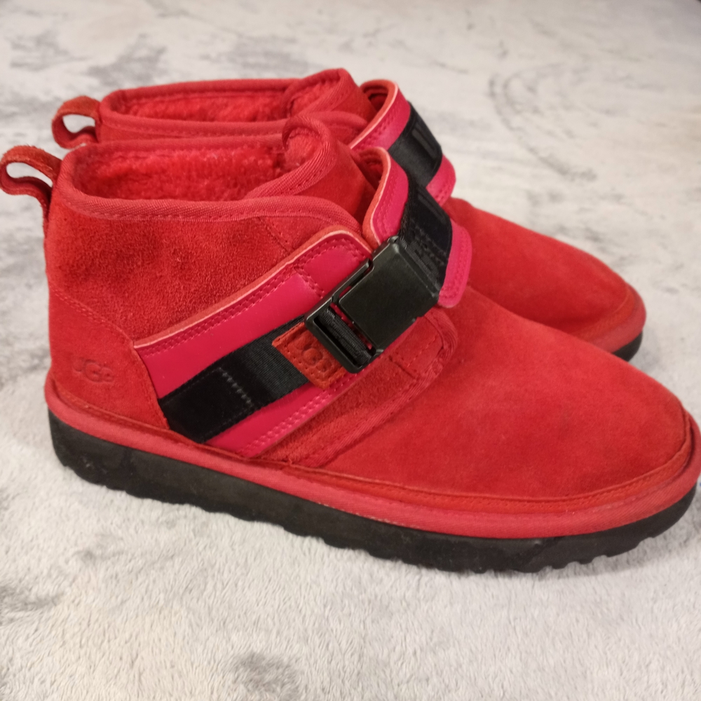 UGG Neumel Snapback Chukka Red Boots Sherpa Wool - Men’s Size 9 - Picture 11 of 16